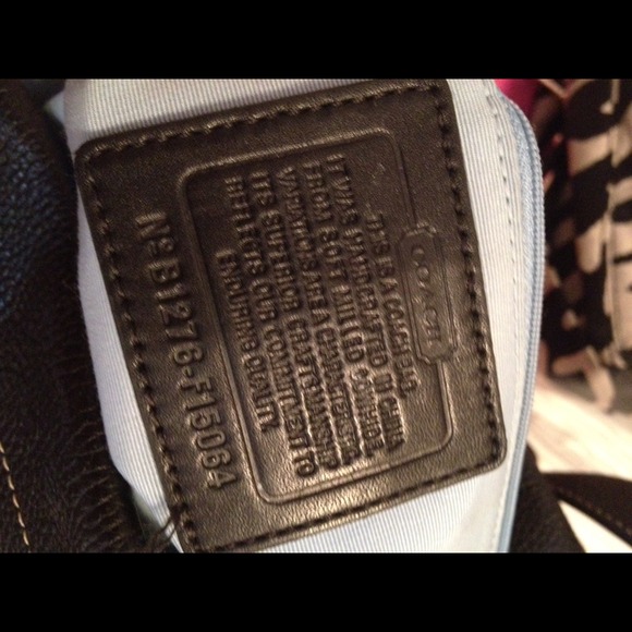 💯Authentic Coach leather purse - Picture 3 of 3