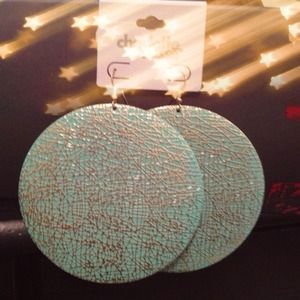 Large statement earrings ⭐