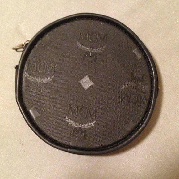 💢SOLD💢 Mcm coin purse