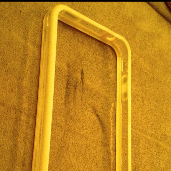 iPhone 4/4s yellow bumper