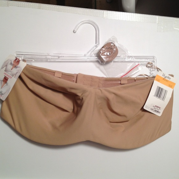 Lilyette  36DD brand new bra