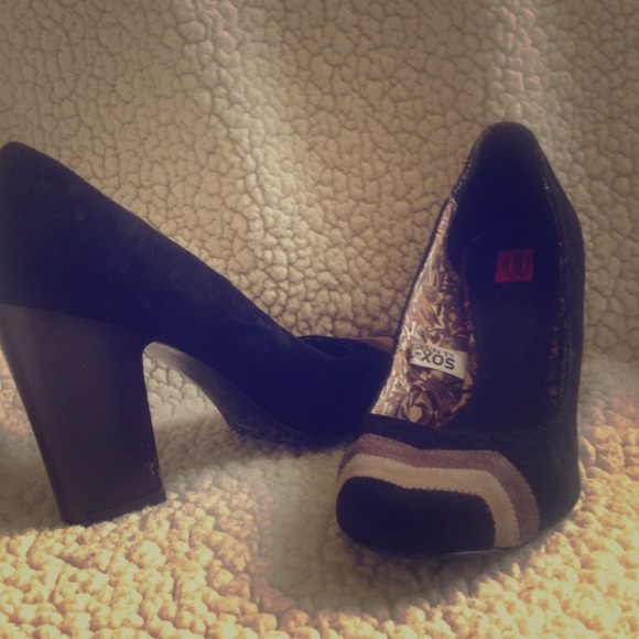 👍Missoni❗💕💕Chunky heeled pumps.🌟SALE❗