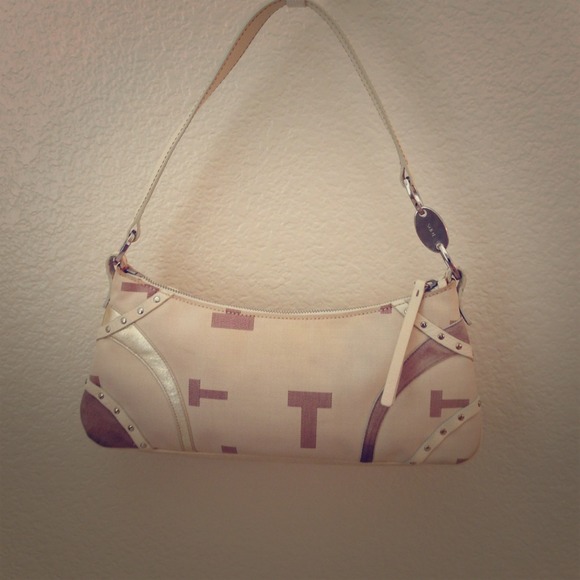 ⬇Price Reduced⬇ Tod's Handbag