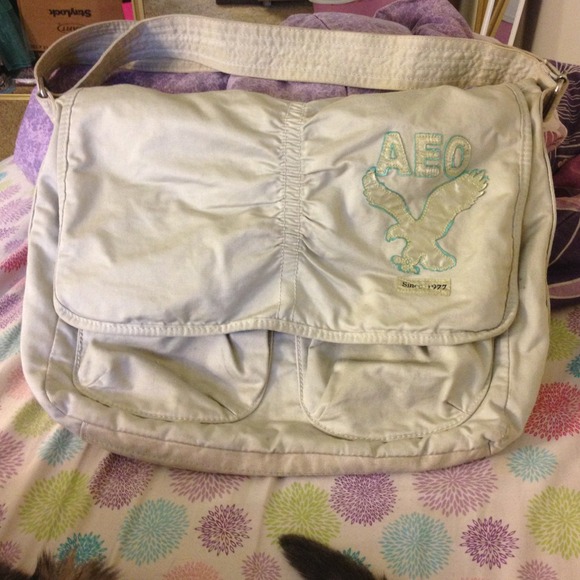 An American eagle purse/bag. Only used twice!