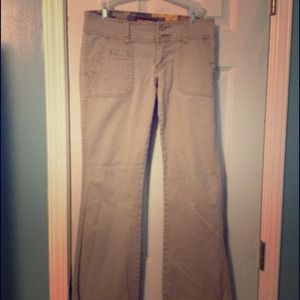 Hollister khakis size 3s