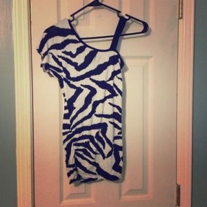 Rue 21 small zebra top good condition
