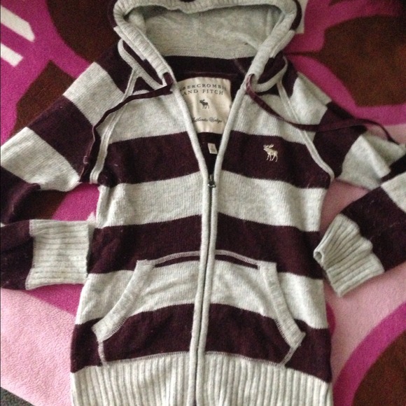 A&F Cardigan Sweater - Picture 2 of 2