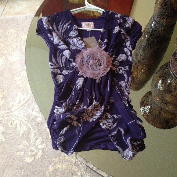 🚫Sold in bundle🎉Host pick!🎉Anthropologie top!