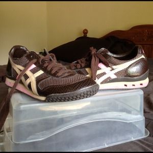 Reserved bundle for @reginaburtsch