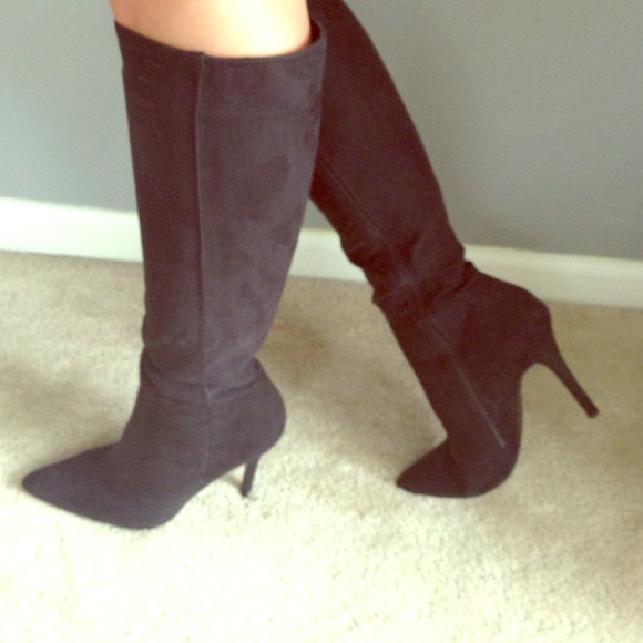🚫Hold for divaz!🚫Forever 21  High Heeled Boots