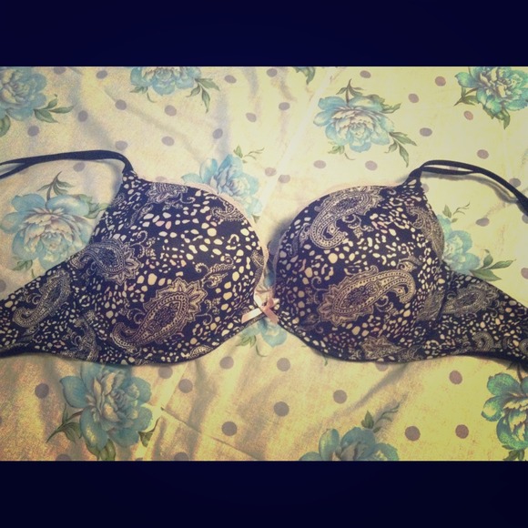 🎀SOLD🎀VS Very Sexy Push-Up 34DD