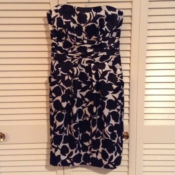 David's Bridal Black and White strapless dress