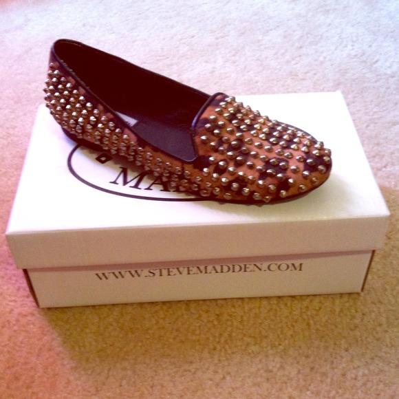 Steven Madden studly, leopard print loafers