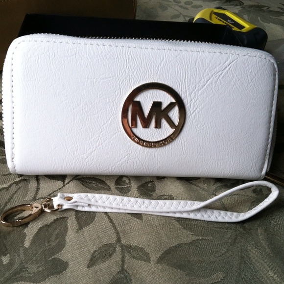 Fashion wallet/ wristlet inspired