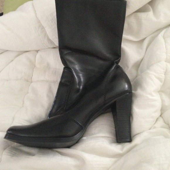 Mixit Shoes - Reduced!!! Gorgeous black ankle boots! Classy!