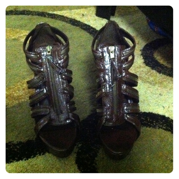 Beautiful brown heels for a great nite out