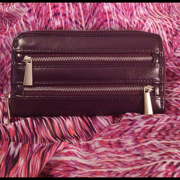 Purple Wallet w/Zipper Accents