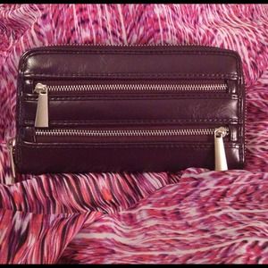 Purple Wallet w/Zipper Accents