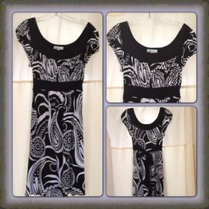 ⚡⚡Sold!! ⚡⚡black & white printed dress