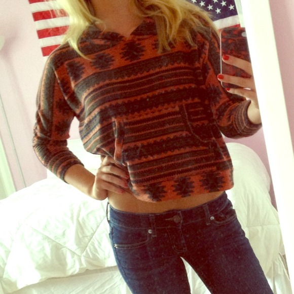 wallpapHER Nordstrom BP Cropped Tribal Hoodie