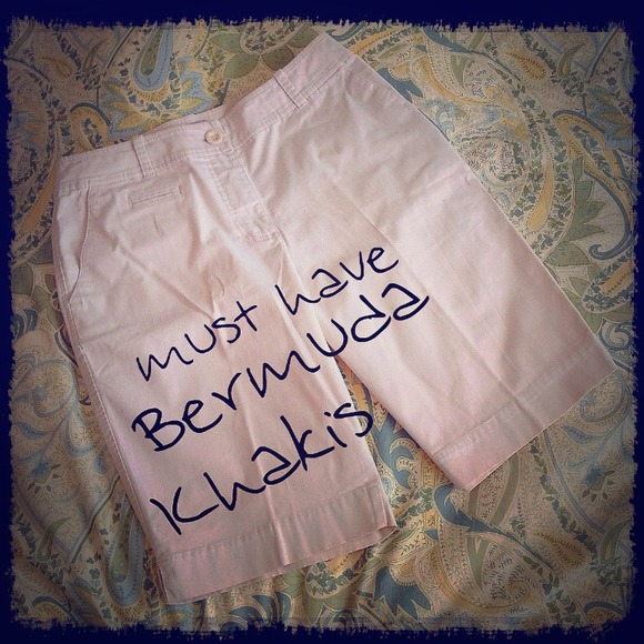 📦BUNDLED FIR LILY!💗 Chico's khaki Bermuda shorts