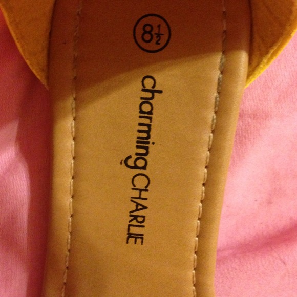 Yellow jeweled Charming Charlie's Sandals😙💛 - Picture 4 of 4