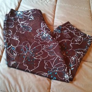 NWT Brown Capris