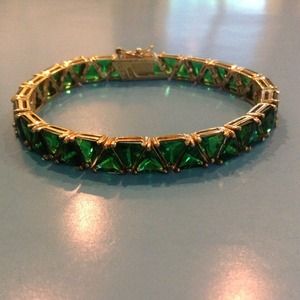 169) Trilliant Cut Emerald-Colored Bracelet