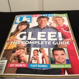 ❌SOLD❌Glee Complete Guide