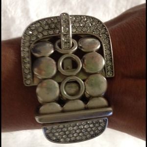 A bracelet from Premiere designs that is all glam!