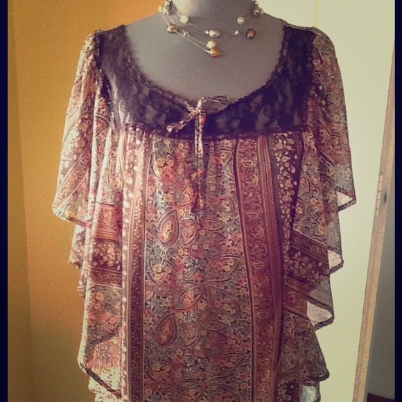 Reserved  --  Mudd brand top-super cute!