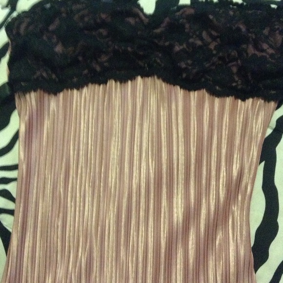 Top - Picture 3 of 3