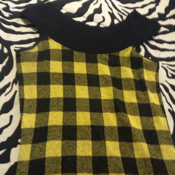 Top - Picture 2 of 3