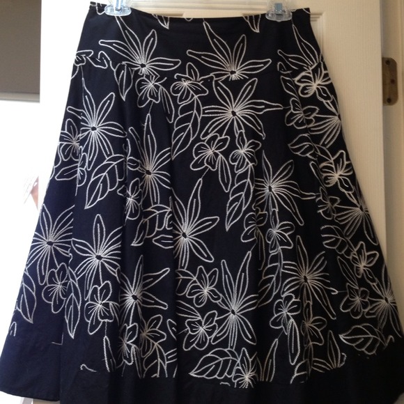 WHBM Skirt