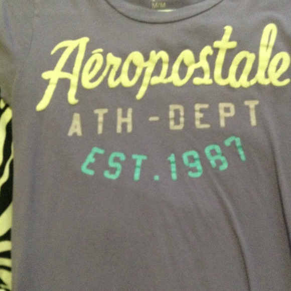 Top - Picture 2 of 2