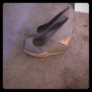 Bcbg wedges