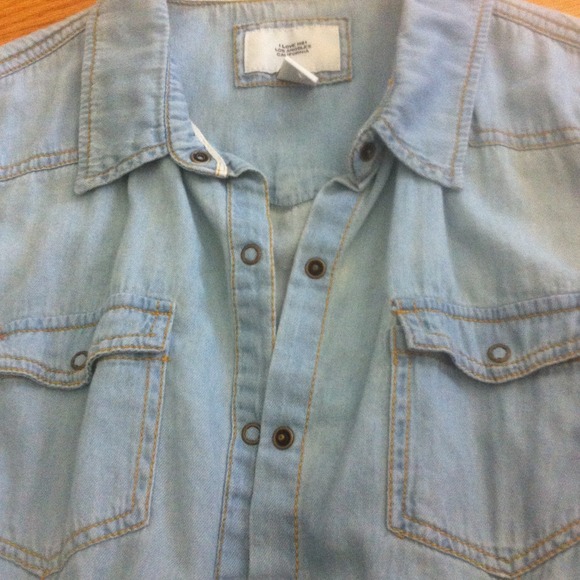 Forever 21 light wash western shirt - Picture 3 of 4
