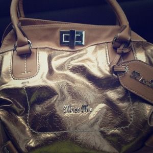 👜Gorgeous Bronze Miss Me handbag! 👜