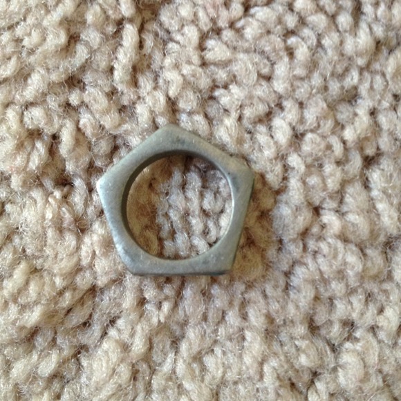 Ring - Picture 2 of 3