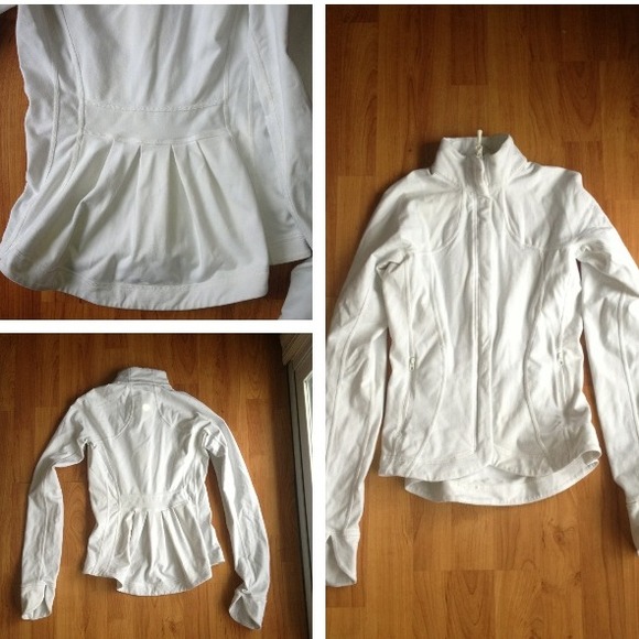 SOLD-White size 2/4 jacket