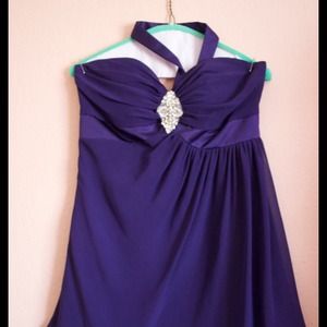 Over the shoulder dress