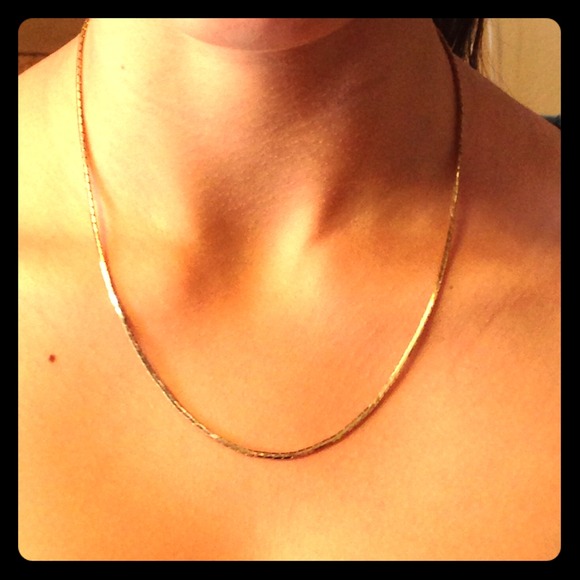 Simple gold chain