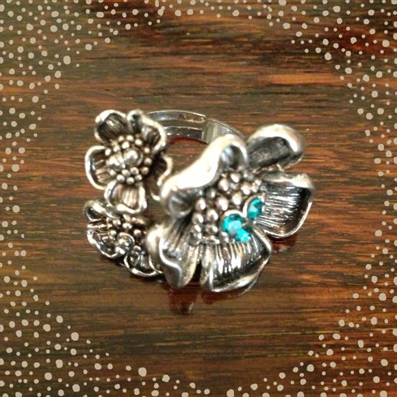Studded Floral Adjustable Ring