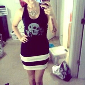 Size small razorback tank