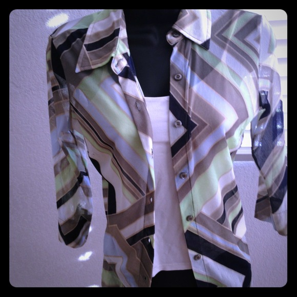 🔴🔵bundled🔴Sheer New York & Co Blouse