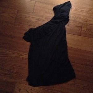 stylish trendy one shoulder black maternity