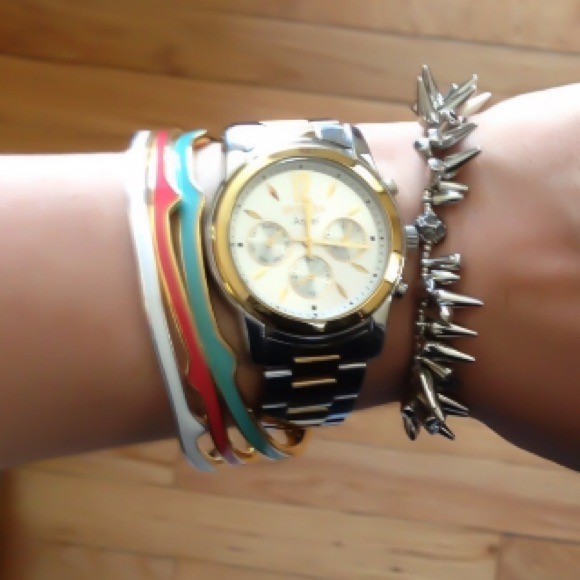 ‼️Carrie Bangles - Picture 2 of 4