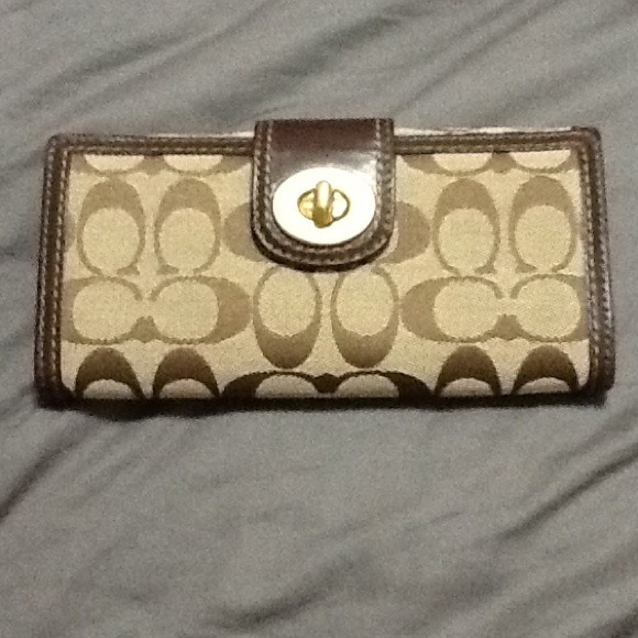 Coach wallet