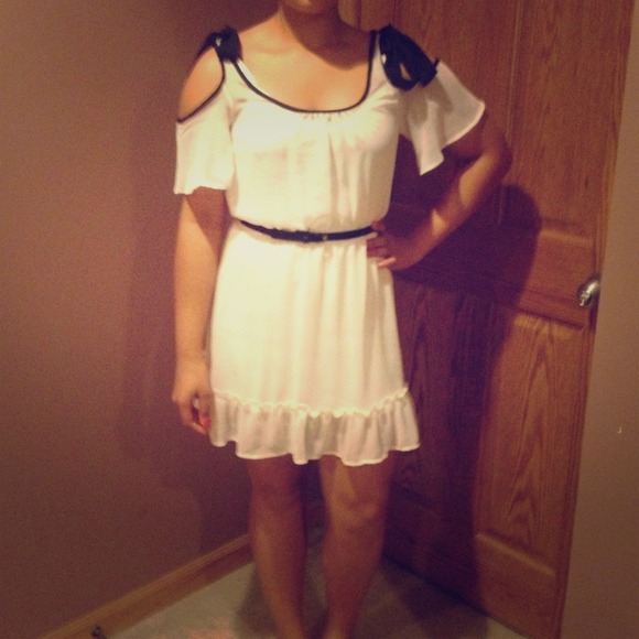 White/black dress with black sequin belt