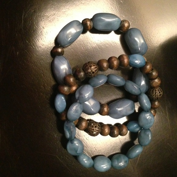 3 Bracelets